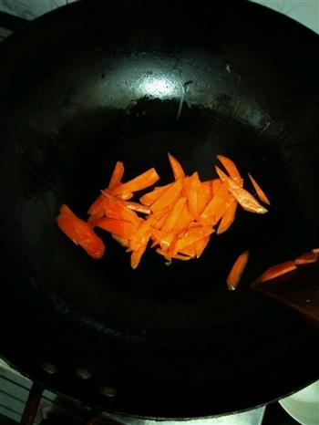 马蹄胡萝卜炒肉片的做法步骤4