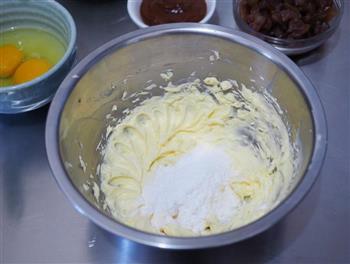 焦糖栗子磅蛋糕的做法步骤3