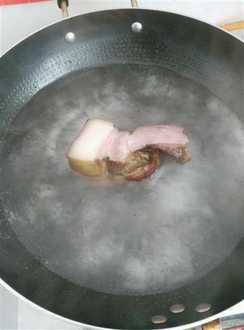 油菜苔炒腊肉的做法步骤2