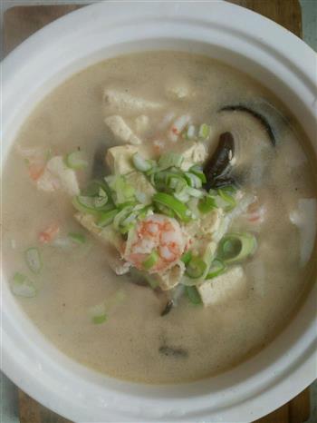 香菇海虾豆腐汤的做法图解5