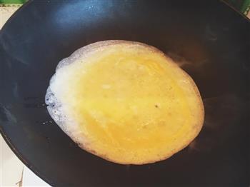 芒果鸡蛋卷的做法步骤4