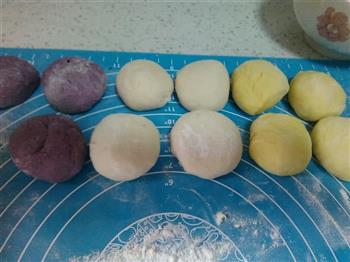 南瓜紫薯开花馒头的做法步骤3