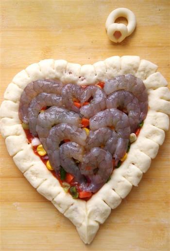 心形鲜虾香肠包边披萨的做法图解18