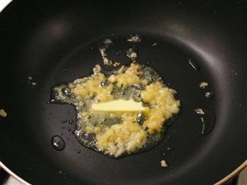 酱油奶油烩西兰花-酱汁花椰的做法图解3