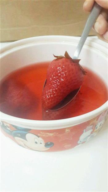 超简单草莓罐头的做法步骤5