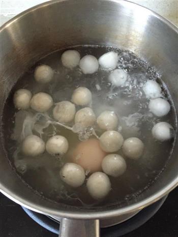 酒酿圆子水铺蛋的做法步骤2