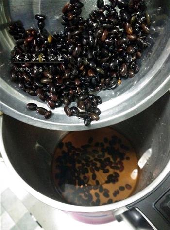 黑豆花生豆浆的做法步骤1