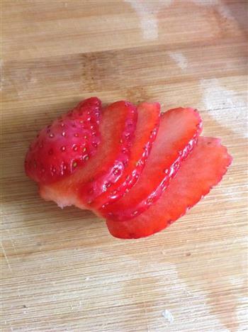 草莓芒果奶昔 酸奶思慕雪 清肠 减肥的做法图解1