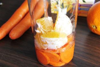 胡萝卜香橙汁鲜榨版的做法步骤6
