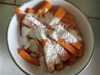 蛋黄焗南瓜-好吃的快手菜的做法步骤3