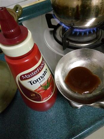 番茄平菇鱼饼汤粉清淡易做的做法图解3