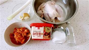 辣白菜鸡汤的做法步骤1