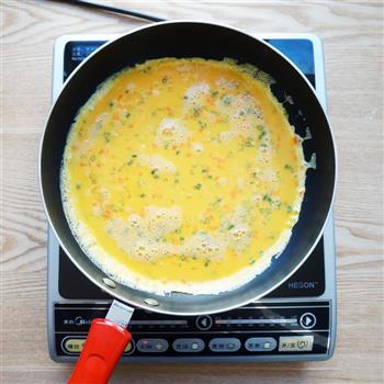 丘比沙拉酱-元气鸡蛋卷的做法步骤7