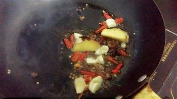 青椒回锅肉的做法步骤8