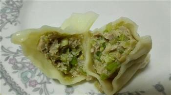 芹菜猪肉水饺的做法步骤7