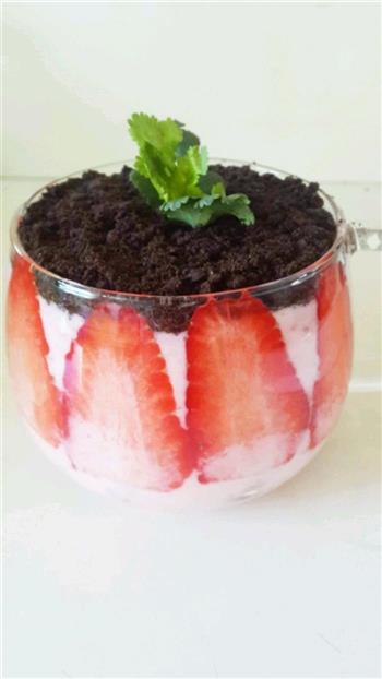 草莓味酸奶盆栽的做法图解10