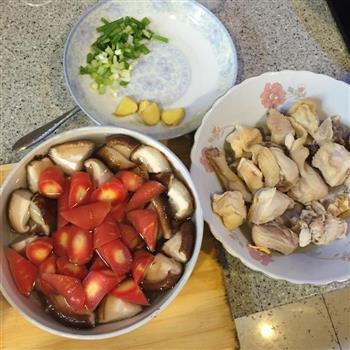 胡萝卜香菇烧鸡 营养美味的做法步骤2