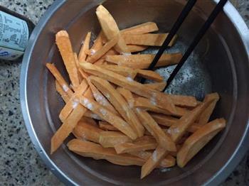 盐香焗红薯条的做法步骤3