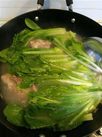 小白菜排骨汤的做法步骤4