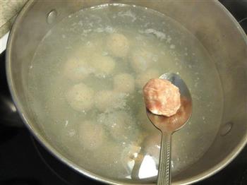 薄荷肉丸汤河粉的做法步骤3