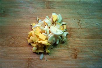 白蘑咸菜炒肉丝儿-下饭绝配的做法步骤7
