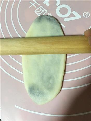 红豆蓉花式面包卷的做法步骤8