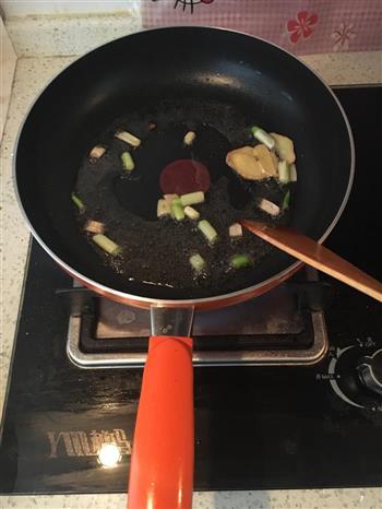 熬菜白菜炖粉条的做法步骤3