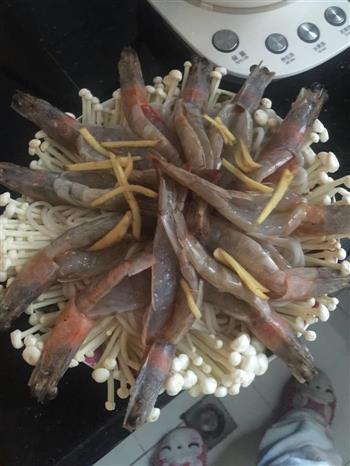 蒜蓉金针菇粉丝蒸虾的做法图解3