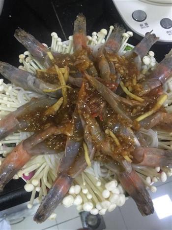 蒜蓉金针菇粉丝蒸虾的做法图解5