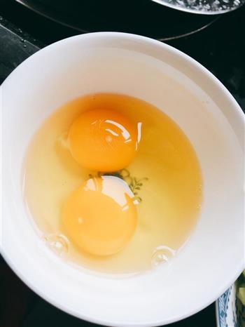 韭黄炒蛋的做法图解3