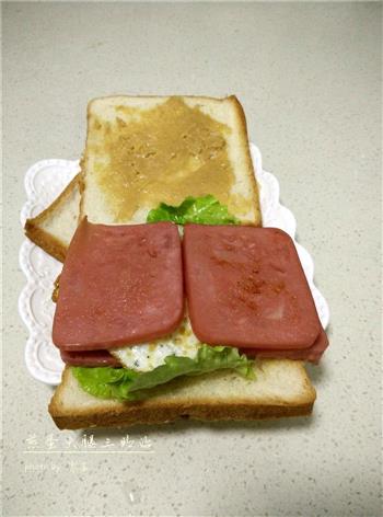 煎蛋火腿三明治的做法步骤10