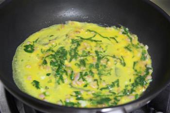 培根菠菜厚蛋烧的做法步骤5