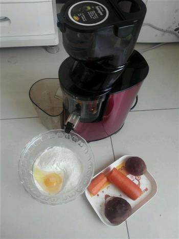 胡萝卜香菇鸡蛋饼的做法步骤1