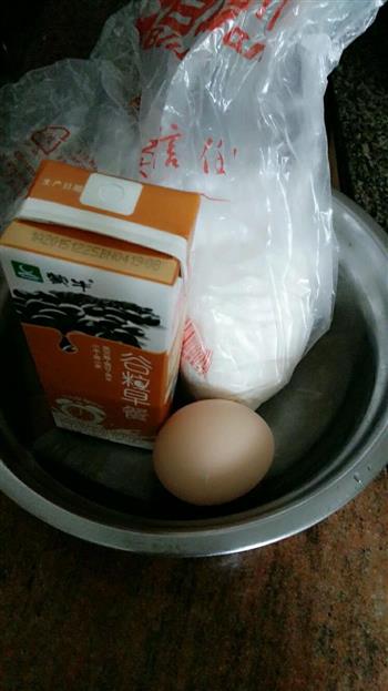 谷物牛奶鸡蛋煎饼的做法步骤1
