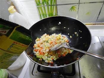 蔬菜炒饭的做法步骤12