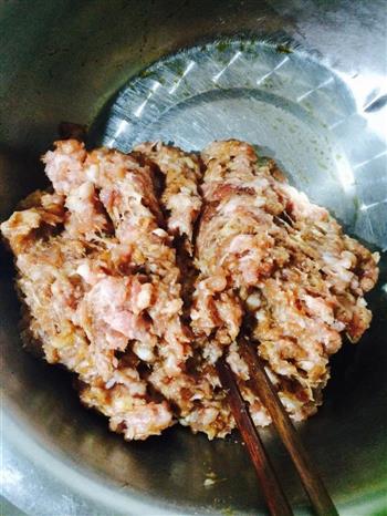 香菇猪肉混沌的做法步骤1