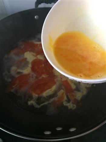 宝宝食谱  西红柿蛋汤的做法步骤5