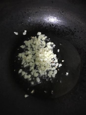 豆豉鲮鱼油麦菜的做法图解3