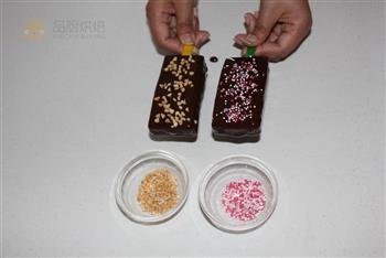 牛奶巧克力冰淇淋蛋糕的做法步骤16