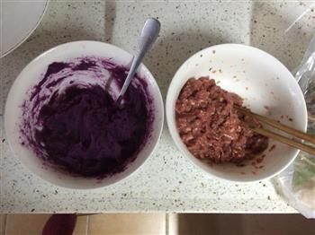 无独有偶，鲜肉包和紫薯包的做法步骤1