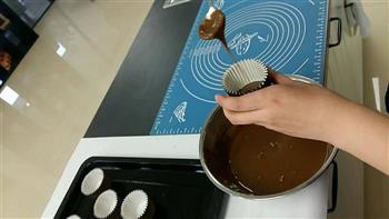 “巧克力”麦芽蛋糕的做法图解3