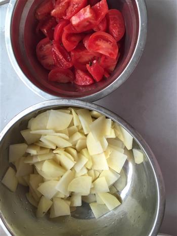 西红柿土豆片的做法步骤2