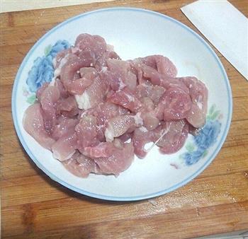 杏鲍菇炒肉的做法图解1