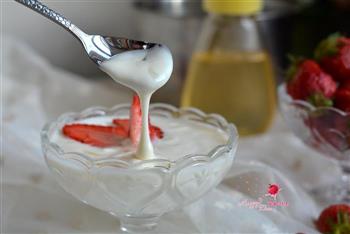 自制草莓酸奶的做法图解12