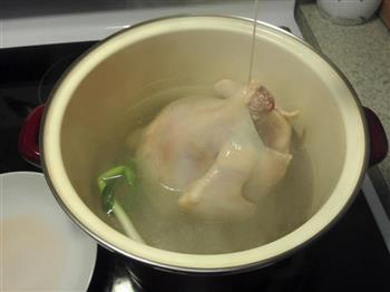冷吃鸡的基础-白斩鸡的做法步骤2