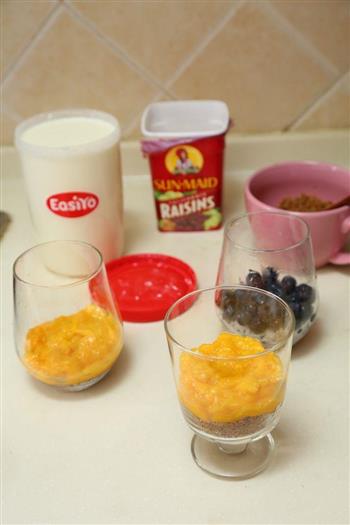 芒果酸奶杯的做法步骤12