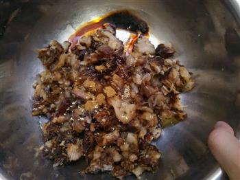 白菜肉锅贴的做法步骤2