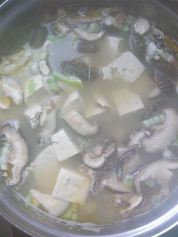 香菇豆腐豆腐汤的做法步骤5