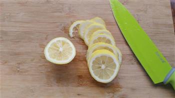 四季养生茶-冰糖炖柠檬的做法步骤2