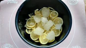 四季养生茶-冰糖炖柠檬的做法步骤3